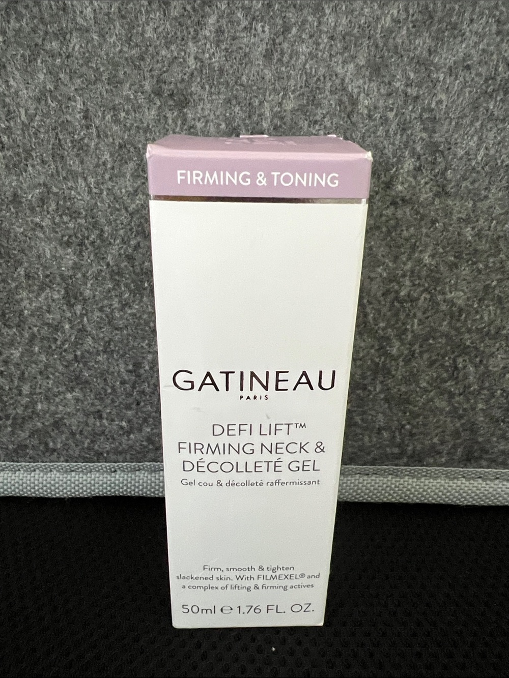 Défi Lift Firming Neck & Décolleté Gel – Pink/White